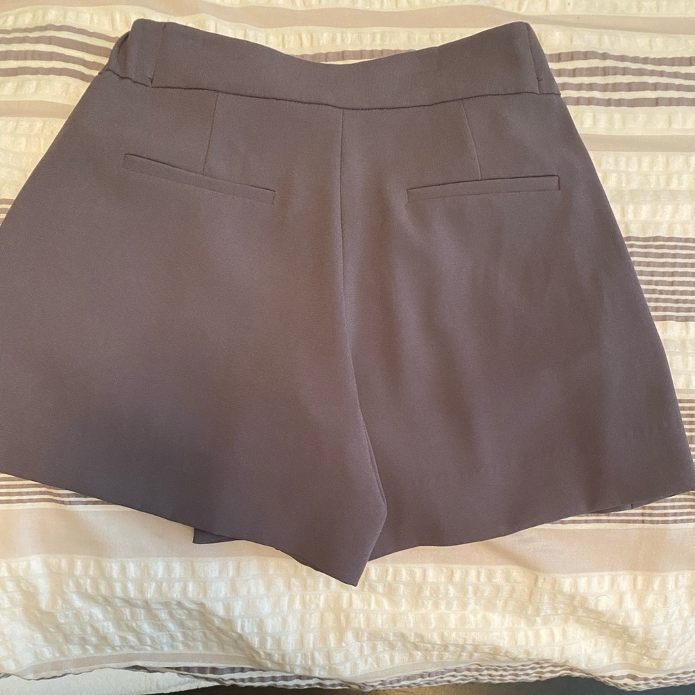 Aritzia Babaton Kelly mid-rise micro wrap skort - Picture 2 of 10